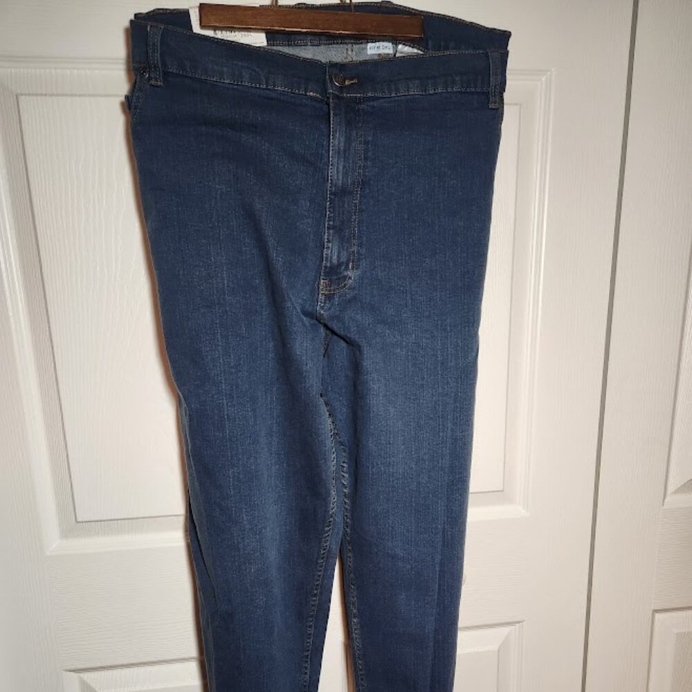 Harbor Bay by DXL Relaxed Fit Jeans 52 X 32 NWT